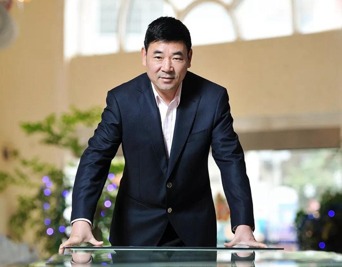 【脱贫攻坚·海博论坛hibet在行动】海岳尚可倾 口诺终不移 ——荆门海博论坛hibet集团、贵州天都房地产公司董事长胡晨风扶贫纪实